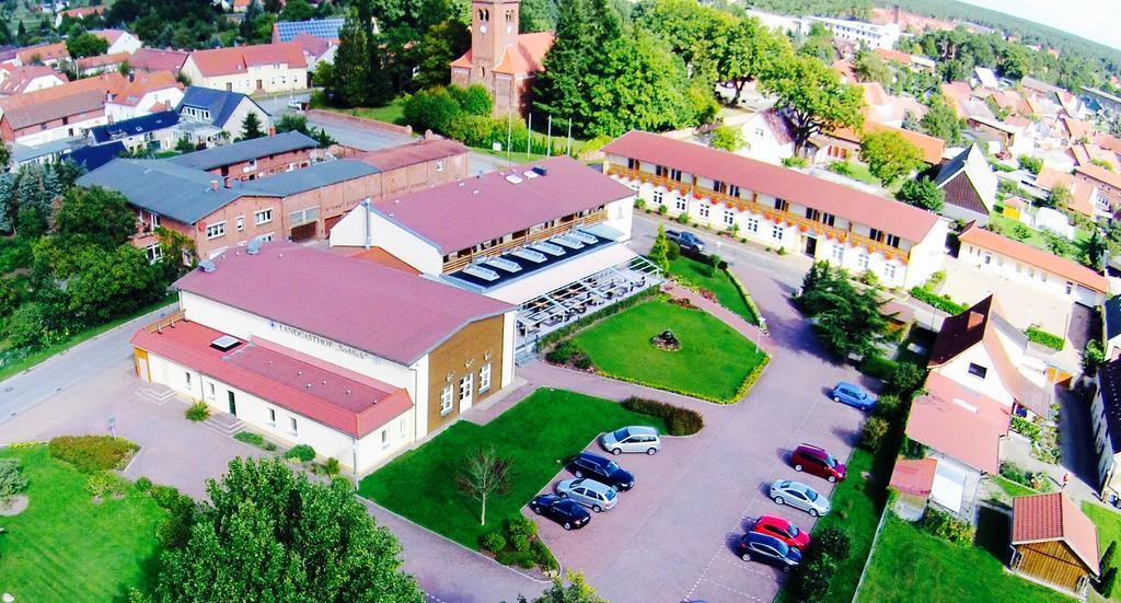 Land-gut-Hotel Seeblick Klietz Exterior foto