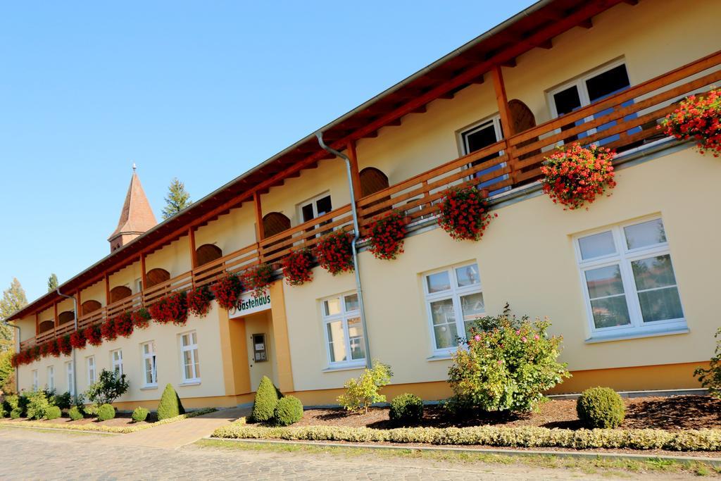 Land-gut-Hotel Seeblick Klietz Exterior foto